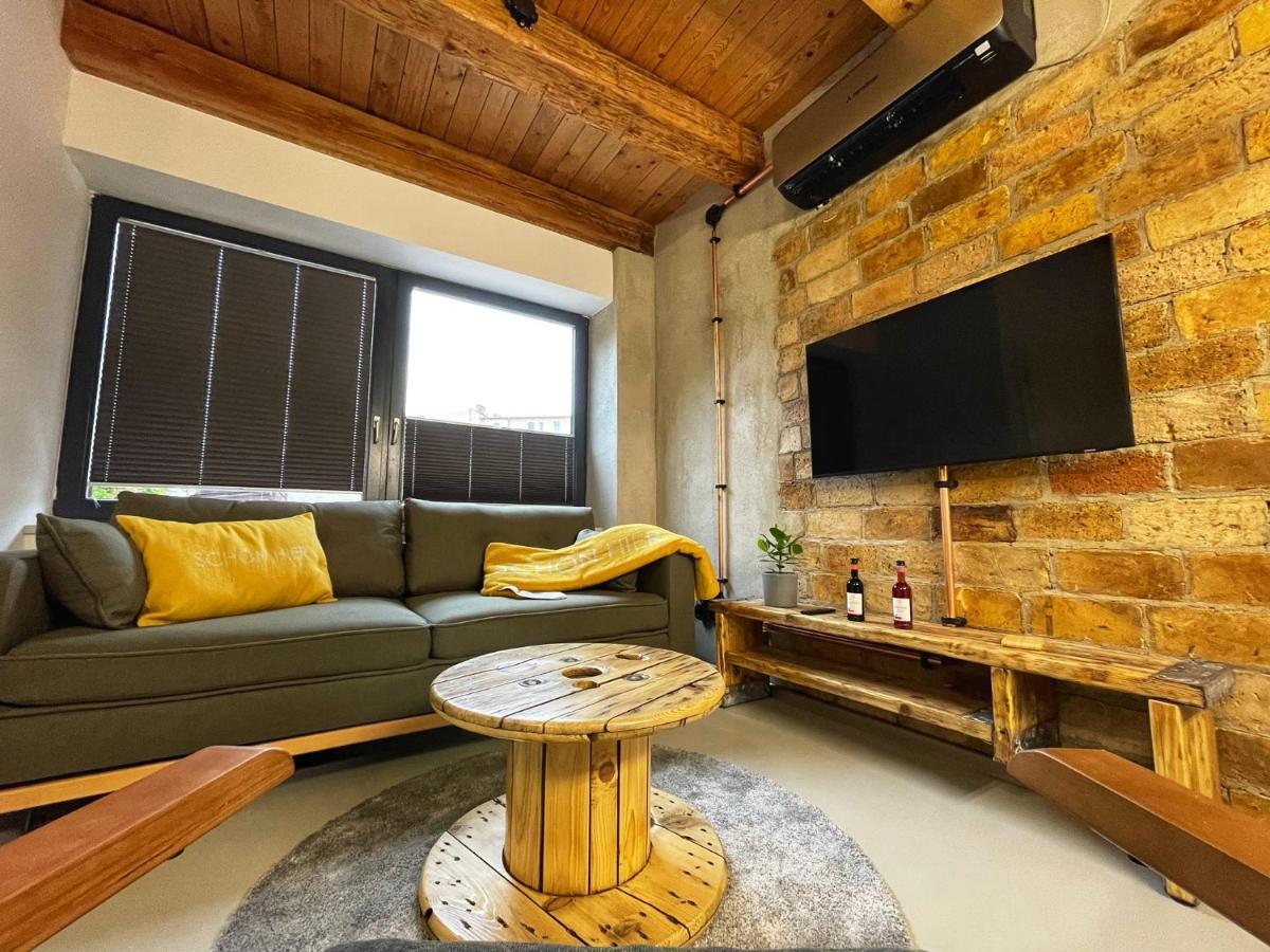 Koenig Industrie Loft Apartment
