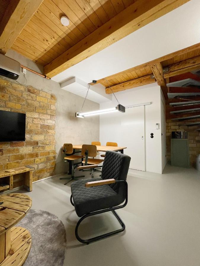 Koenig Industrie Loft Apartment *